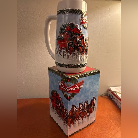 Budweiser Holiday Stein in original box. 2009 - Picture 10 of 13